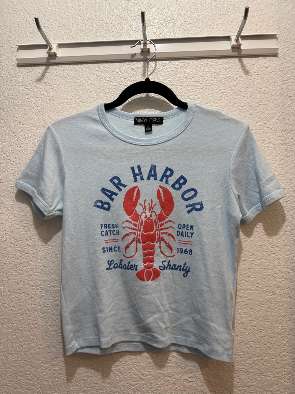 Ninyloss Light Blue 'Bar Harbor' Lobster babydoll Graphic Tee